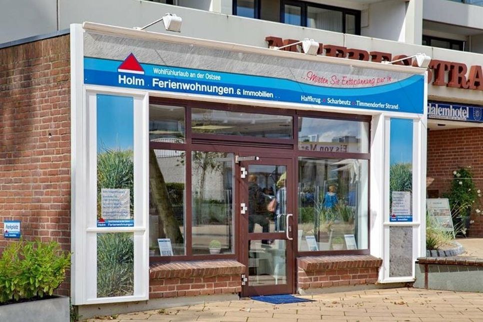 Das Vermietungsbüro befindet sich im Herzen von Scharbeutz in der Strandallee 138.