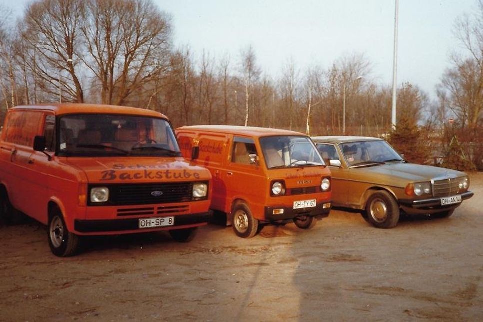 Lieferfahrzeuge 1984 und heute.