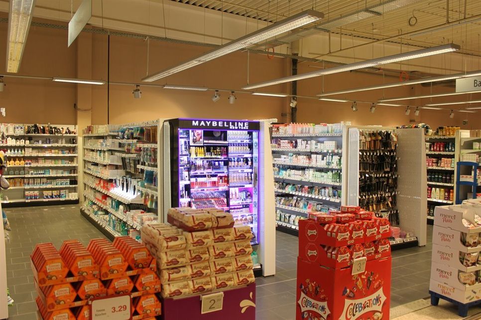 Die große Drogerie-Abteilung ist ebenfalls modernisiert und aufgewertet worden.