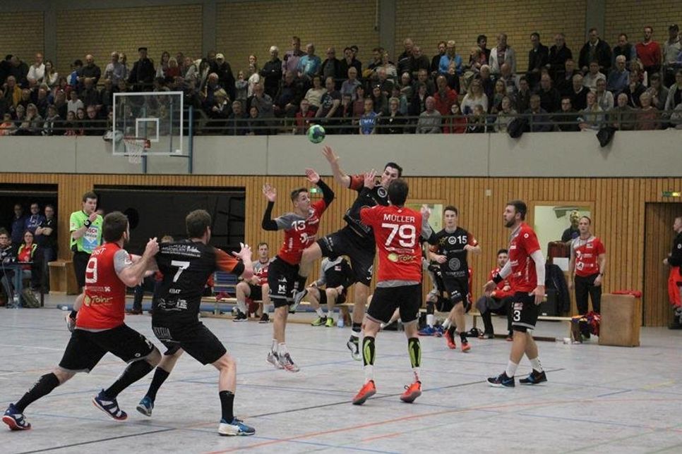 Mit vereinten Kräften gegen den Abstieg. Für die HSG Ostsee zählt am Samstag nur ein Sieg.