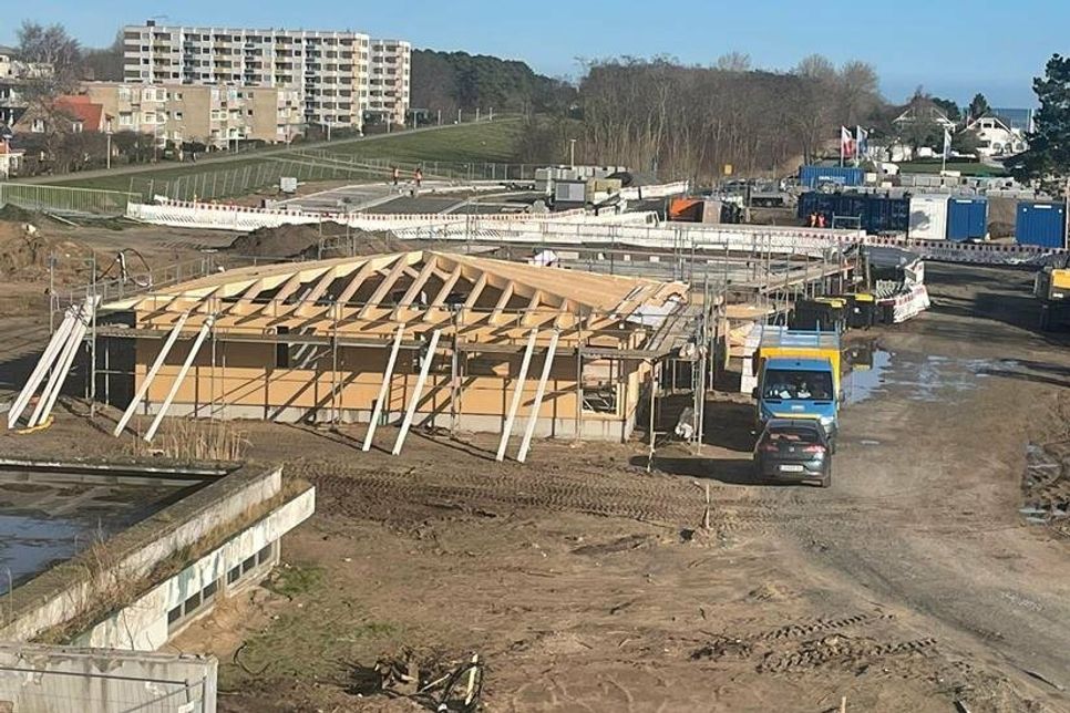 Gebäude „8e“ steht, nun sollen die weiteren vier Einheiten folgen.