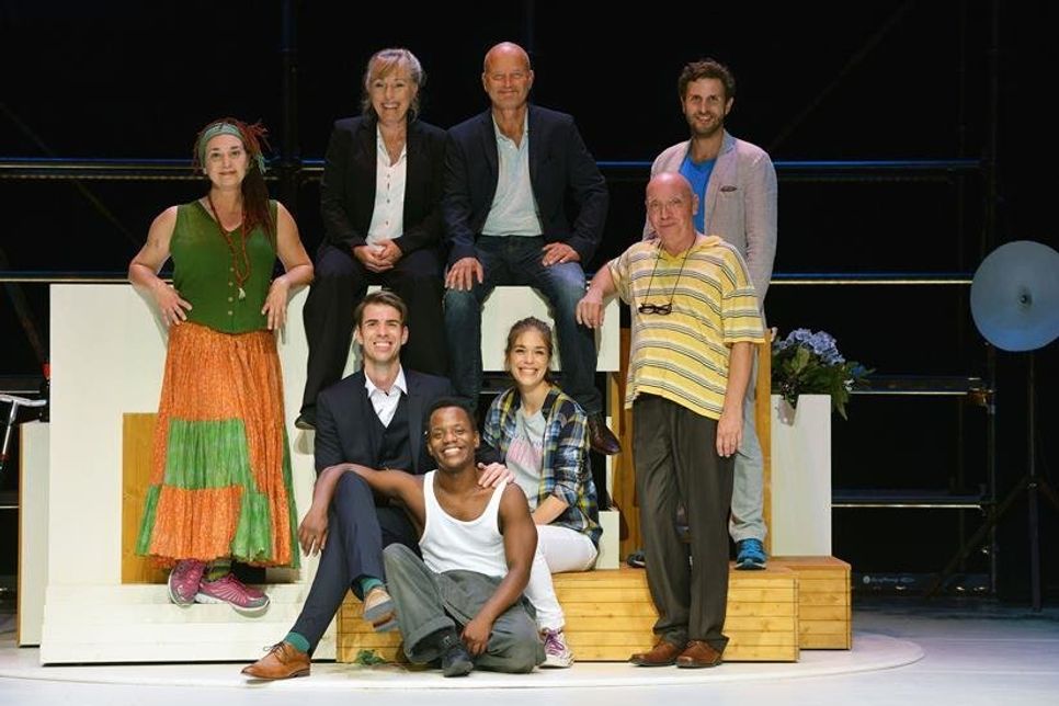 Mitwirkende bei „Willkommen bei den Hartmanns“ - eine Komödie nach dem Film von Simon Verhoeven.