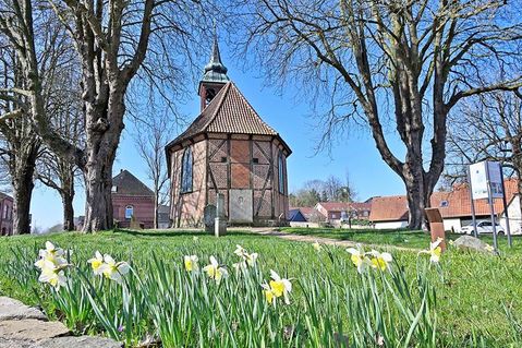 Die kleine Johanniskirche ist ab Mai wieder nachmittags von 15 bis 17 Uhr für Besucher geöffnet (außer montags und bei Amtshandlungen).
