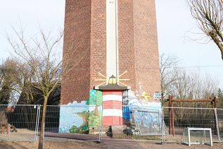 Der Außenbereich des 1929 erbauten Wasserturms auf dem Gelände der Kindertagesstätte kann seit Juni 2024 nicht mehr genutzt werden.