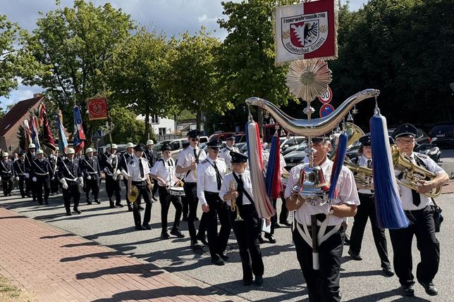 Auch in diesem Jahr wird der Feuerwehrmusikzug Grömitz den Festumzug begleiten.