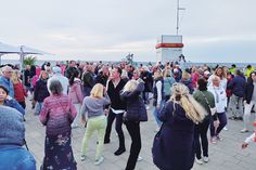 Die Veranstaltung „Tanzen am Meer“ benötigt mehr Platz und findet deshalb in diesem Sommer auf dem „Niendorfer Balkon“ statt.