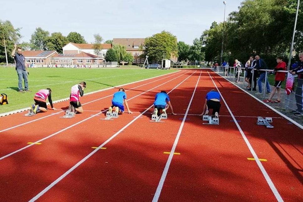 Der TSV Ratekau lädt alle Interessierten herzlich dazu ein, die jungen Athleten zu unterstützen und einen ereignisreichen Tag auf dem Zentralsportplatz an der Hannes-Zobel-Halle zu verbringen.