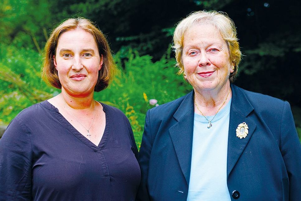 Mirena Günther (l.) und Martina Janke-Hansen leiten das Mentor-Projekt in Ostholstein. Beide hoffen auf zahlreiche neue Lesepaten.