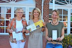 Anne Vehres, Geschäftsführerin, Annette Franzen, Theaterbüro und Sylvia Bliemeister, Kartenvorverkauf (v. lks.).