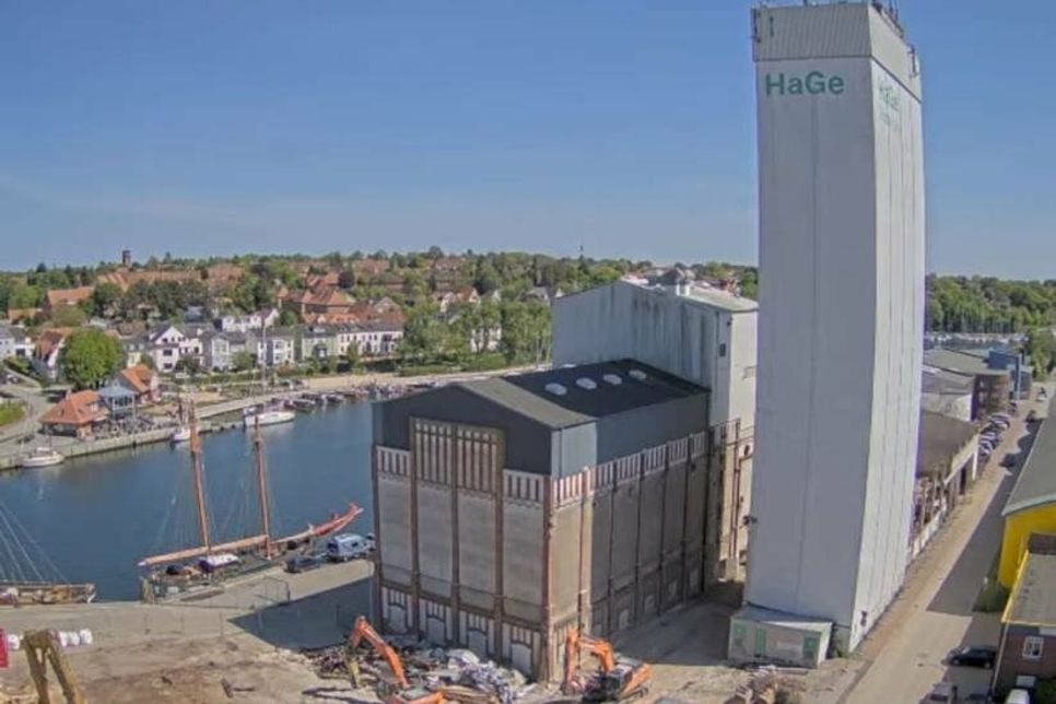 Eine Kamera zeigt den Blick auf den HaGe-Speicher, der ab dem 21. Juni abgerissen werden soll.