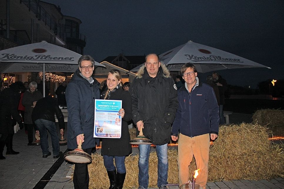 Die Organisatoren des Winterstranddorfes: TALB-Vorstand André Rosinski, Vicky Langenstraß (Restaurant „Geniessbar“), Götz Lehsten (Restaurant „Gestrandet“) und Kampagnenmanager Hansi Conzelmann (v. lks.).