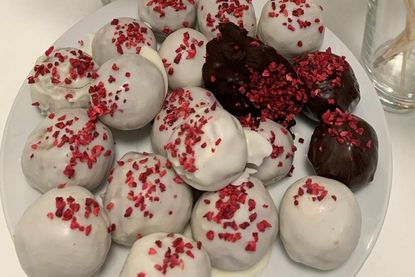 Spekulatius-Pralinen schmecken herrlich und sind schnell gemacht.