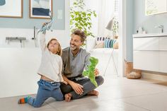 Auf der Suche nach dem Wohlgefühl: So viel Geld für die Einrichtung wurde schon lange nicht mehr ausgegeben. Im modernen Bad lassen sich dabei Komfort und Umweltbewusstsein mit Spaß für die ganze Familie verbinden.