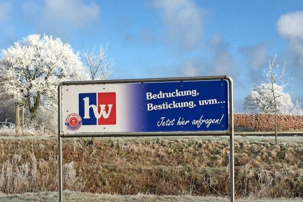 Heinzmann workfashion kleidet! Seit drei Jahrzehnten steht das Familienunternehmen für Kunden- und Serviceorientierung.