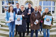 Freuen sich auf die 2. Auflage des OstseeTalent (von links): Lea Muuß  und Joachim Nitz (TSNT GmbH), Dr. Cordula Braun (OGT), Bürgermeister Sven Partheil-Böhnke, Esther Passig (GGS-Strand), Lale Schoenfeld (TSNT GmbH) und Sabine Jensen (GGS-Strand).