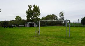 Der Bolz- und Spielplatz in Groß Schlamin ist auch ein wichtiger Bestandteil des Dorflebens.