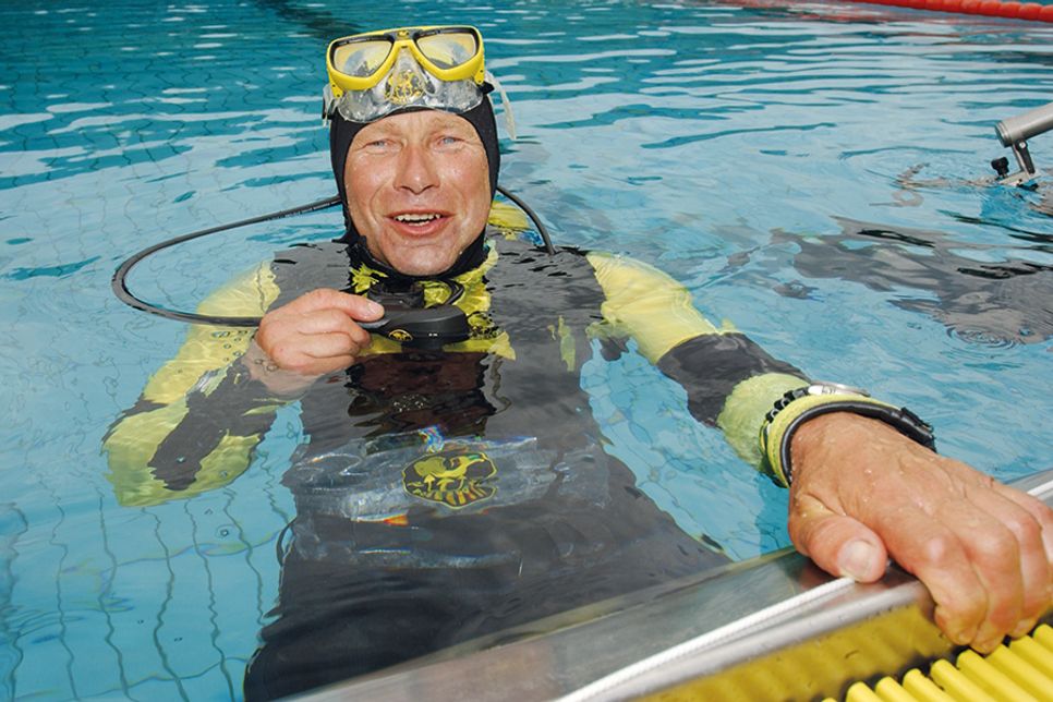 ... extreme Erlebnisse im Wasser. Wolfgang Kulow aus Lensahn nimmt jede Herausforderung an.
