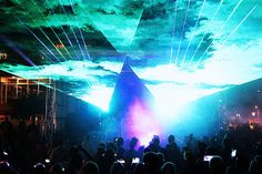 Premiere in diesem Jahr: Erstmals gehörte eine Lasershow am Freitagabend zum Programm. (Foto: Christian Lück)