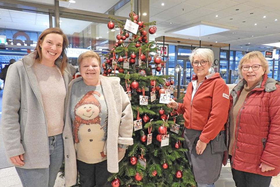 Süntje Schwarten, Gundula Penner, Sonja Eckert und Margret Möller setzen auch in diesem Jahr auf die Eutiner Spendenfreudigkeit.