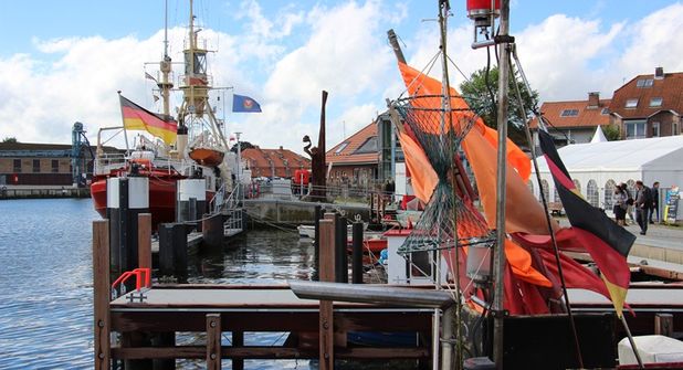 Das Fischeramt liegt direkt am Neustädter Hafen.