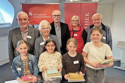 Tiara, Larya, Marit und Emma (v. li.) überzeugten die Jury: Heinrich Evers, Anne Vehres, Jochen Beyer, Brigitte Barmwater und Klaus Schläfke (v.li.).