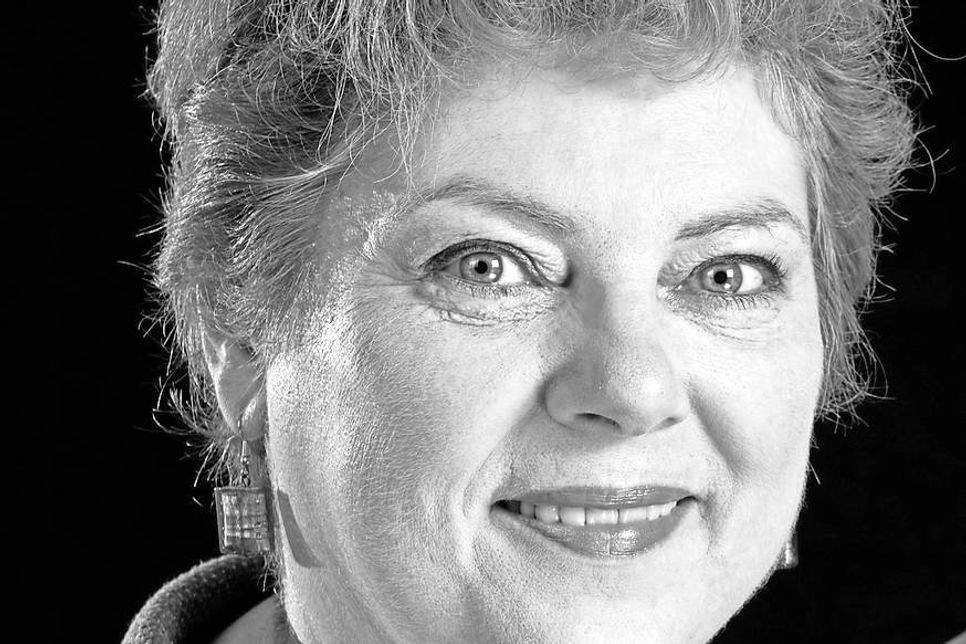 Gudrun Schury.