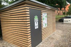 Die neue Toilettenanlage auf dem Lensahner Kirchplatz.