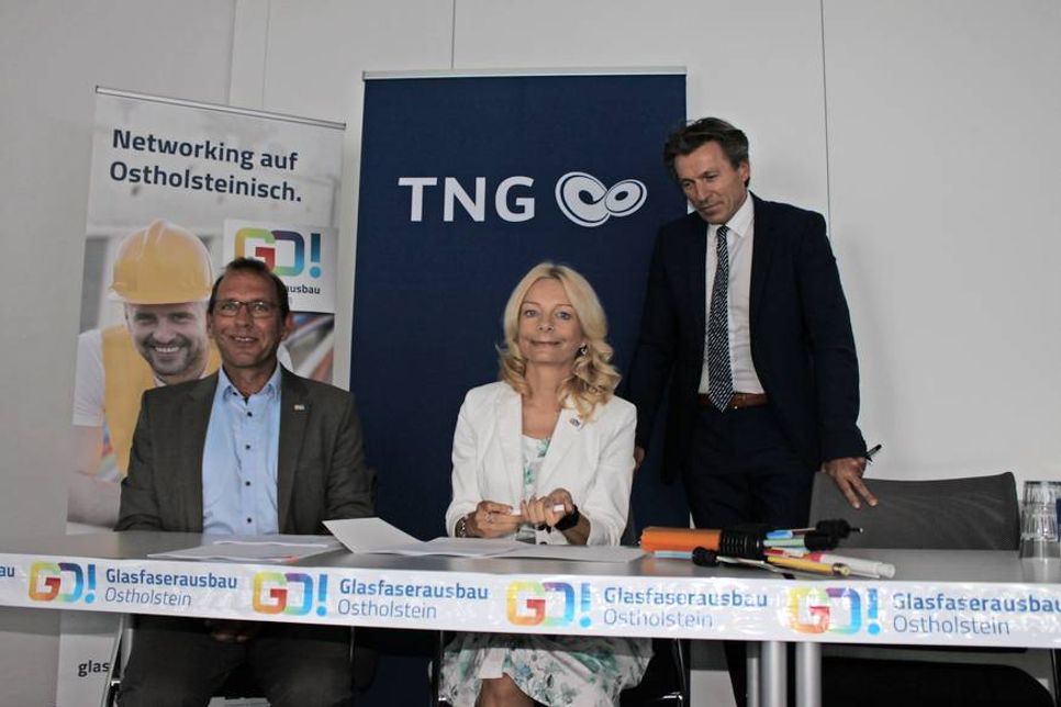 TNG-Geschäftsführer Volkmar Hausberg, ZVO-Verbandsvorsteherin Gesine Strohmeyer und Vorsitzender des BIA Andreas Zimmermann (v. lks.).