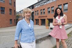 Christiane Straube (links) ist seit 1. April die neue Gleichstellungsbeauftragte der Gemeinde Scharbeutz und wurde jetzt von Bürgermeisterin Bettina Schäfer offiziell vorgestellt.