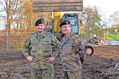Dort wo ein zentrales Waffenkammer-Gebäude entstehen soll, muss erst einmal die kontaminierte Erde abgetragen werden. Foto: Hasse