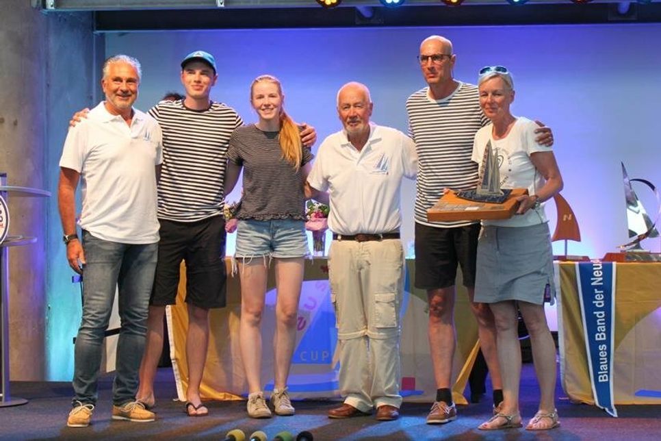 Die Sieger des Neustadt Cups, die Besatzung der „Norden“ um Jochen Heuer.
