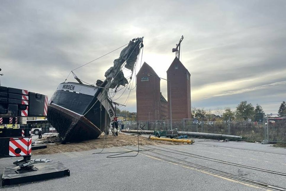 Das Traditionsschiff „Norden“ schwimmt nicht mehr im Neustädter Hafen.