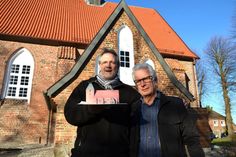 Vergleich Original und Modell der Gruber Kirche.