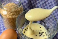 Zwei Zutaten, die man immer im Haus hat, ergeben dieses leckere Dessert.