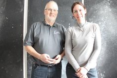 Peter Weinreich und Barbara Engel bei der Ausstellungseröffnung.