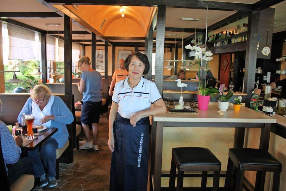 Das Restaurant Seoul besticht durch eine gemütliche Einrichtung und leckeres Essen. Bang Kyung Kim freut sich auf viele Gäste.