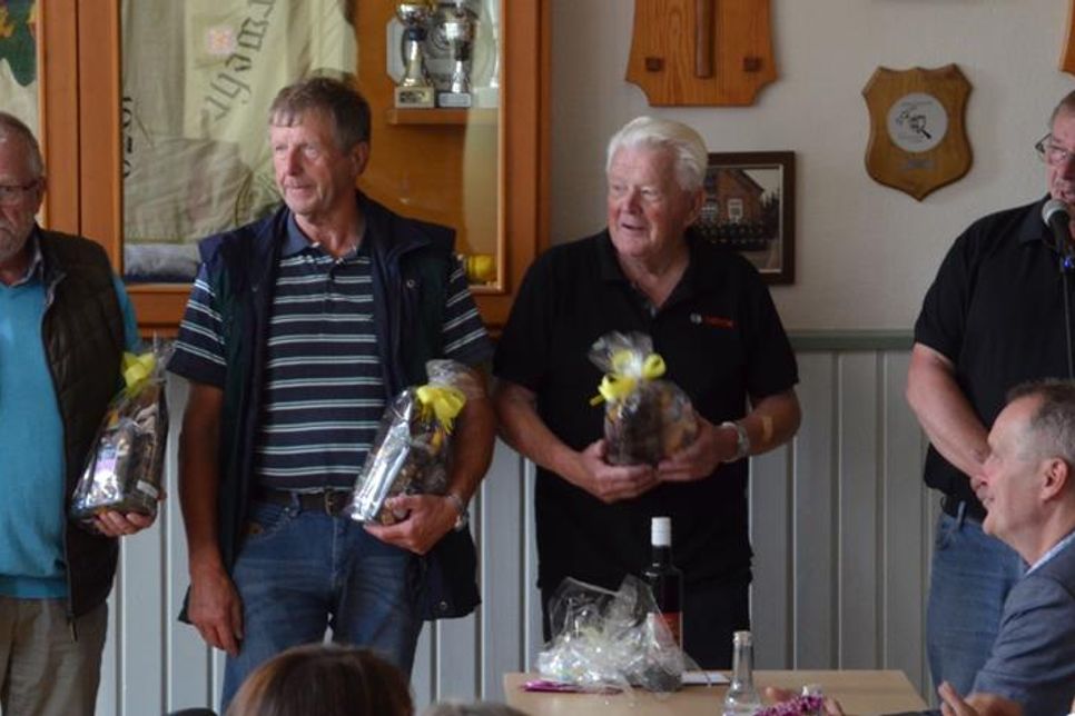 Gründungsmitglieder Hermann Muus, Jens David, Herbert David und 1. Vorsitzender Norbert Fritz.