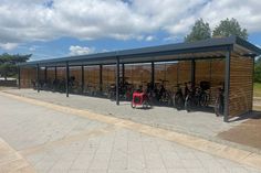 Fahrradabstellanlage Höhe „Milloncino“.
