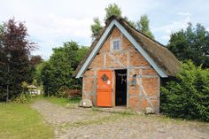 Völlig unabhängig von Öffnungszeiten lässt sich das Dorfmuseum jetzt durchgehend besichtigen. Einfach den QR-Code scannen und die Tour durch die verschiedenen Stationen starten.