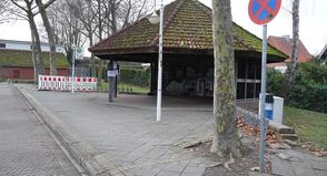 Die Maßnahmen an der Bushaltestelle sollen unter anderem den Anforderungen eines barrierenfreien Ausbaus und den neuen Abmessungen vin Gelenkbussen Rechnung tragen.