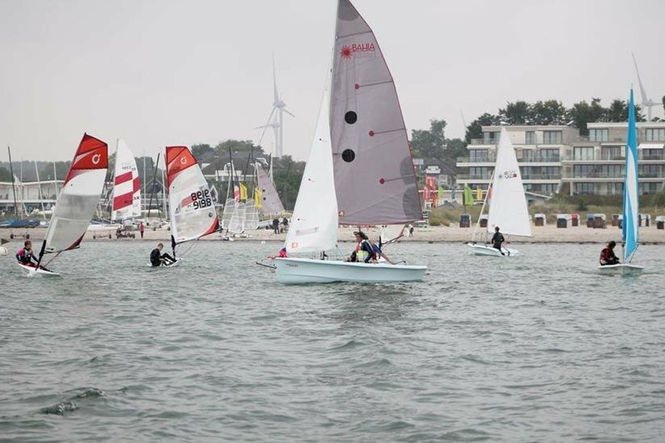 Beim Segeltraining für Kinder und Jugendliche steht der Spaß im Vordergrund.