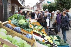 Der Bauernmarkt findet auch in diesem Jahr in der Kremper Straße statt.
