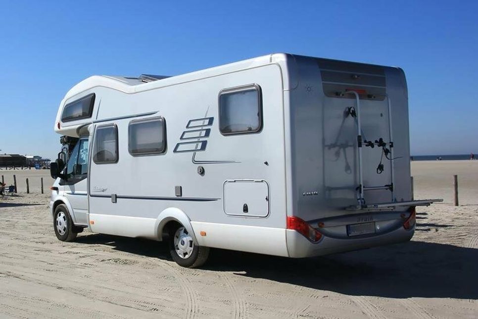 Bequem und komfortabel reist man in einem modernen Campingfahrzeug.