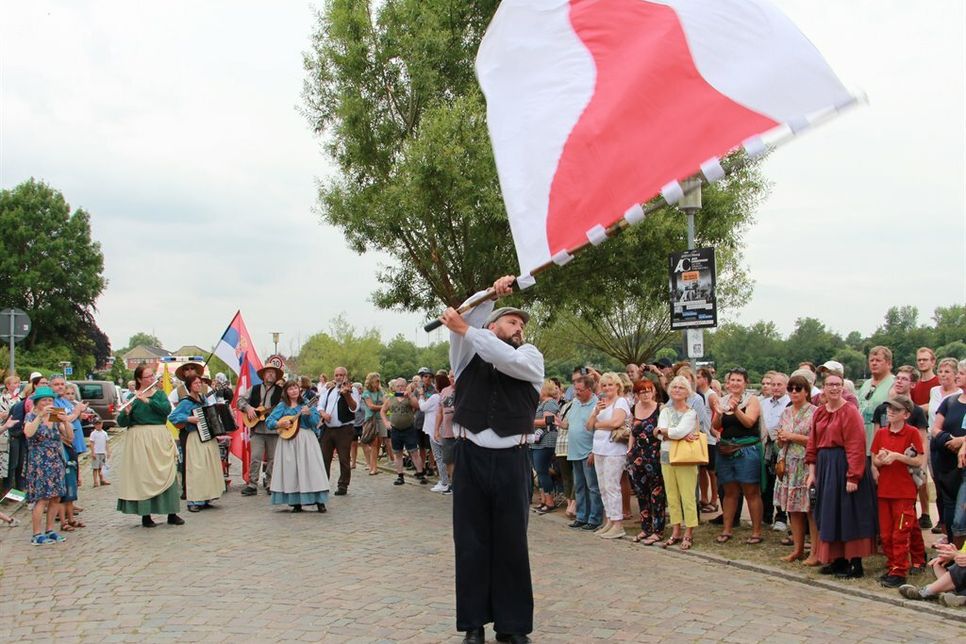 Folkloreensemble Gelmel aus Belgien.