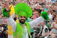 Bhanga desire International Folk Art Club aus Indien.