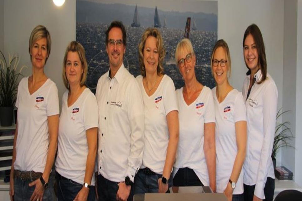 Das erfahrene Team mit Jaana Carstensen, Anouk Wermter, Torsten Dobbertin, Ines Dobbertin, Kirsten Willert, Julia Janshen und Michelle Dobbertin (v. lks.).