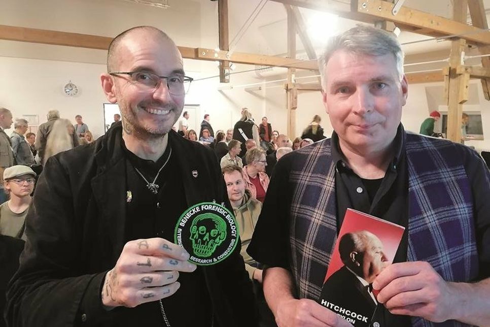 Ein persönliches Highlight: Volker Graap (rechts) mit dem Kriminalbiologen Mark Benecke.