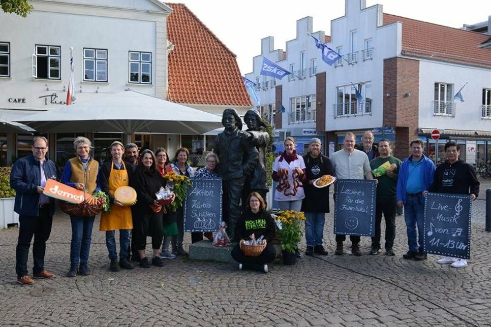 Die Wochenmarkthändler freuen sich auf einen Markttag ganz unter dem Zeichen „Herbstgenüsse“ und haben an ihren Ständen passende Angebote.
