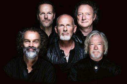 Die norddeutsche Band Santiano werden die „Stars am Strand“-Konzertreihe am Freitag, 8. September 2023, in Timmendorfer Strand eröffnen. Der Vorverkauf startet am 7. Oktober.