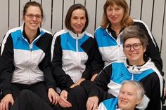 Bente Grimm, Hilke Lüder, Christiane Lehmann, Michaela Flackus (v. lks.), Martina Schuldt (vorne liegend).